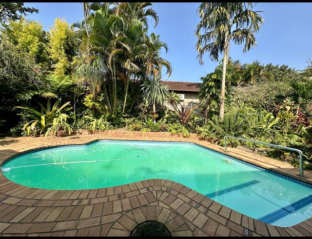 4 BEDROOM HOUSE FOR SALE IN MEER EN SEE
